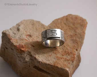 Rustic Mens Ring, Rugged Sterling Signet Ring, Silver Signet Ring, Finger-Shaped Men's Ring, Squared Ergonomic Ring