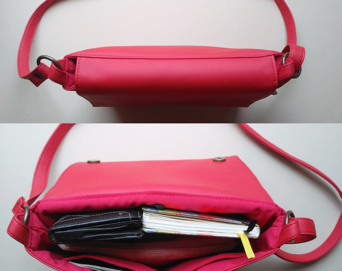Red crossbody, Vegan Leather purse, Medium women bag, Shoulder bag, Crossbody bag
