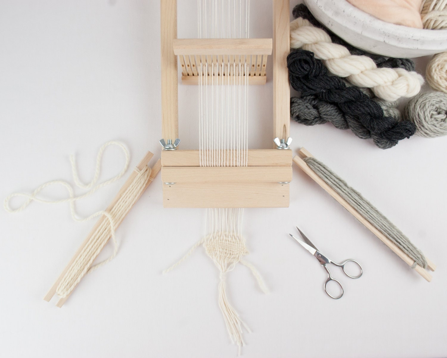 Beginners Rigid Heddle Loom 4 inch RH4