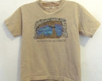 A Kids Vintage 90's,Cute Short Sleeve,CARLSBAD CAVERNS T shirt By Prairie Mountain.M-10