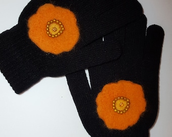 Winter gloves, gift for her, Christmas gift, embroidered gloves, gift for mom, cadeau femme,gants d’hiver pour femme, gants brodés
