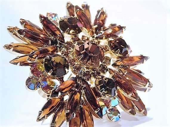 Juliana DeLizza Elster D & E Rhinestone Brooch Verified D E Vintage Amber Topaz Aurora Borealis AB Mid Century 1960s Hollywood Pendant Pin