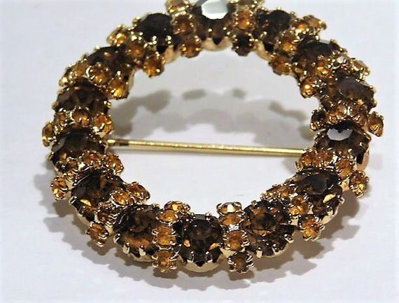 Vintage WEISS Rhinestone Brooch Mid Century 1950s 50s Designer Signed Weiss Topaz Honey Amber Rhinestones Circle Circular Brooch Pin Jewelry