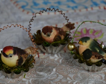 Handmade Vintage Bird Figurine in Nest Tart Tin Candy Aluminum Mold