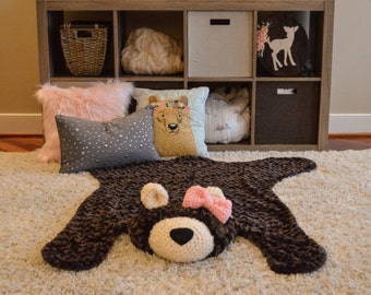 Bear Rug / Faux Bear Rug / plush bear rug / Woodland rug / woodland nursery / baby play mat
