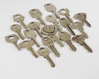 Vintage home wedding favors key decorations old fashioned skeleton key farmhouse antiques stamped key antique keys metal wall art old decor