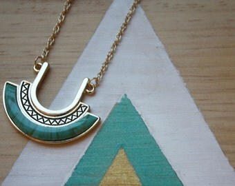 Collier long faux marbre turquoise | Sautoir Métal doré | Joli pendentif breloque | Style Bohème Chic | Idée boho cadeau à offrir pour elle
