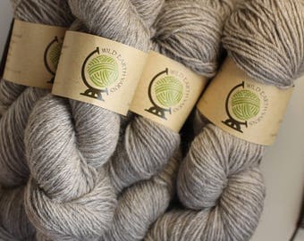 100% pure New Zealand undyed natural yarn, 100 grams