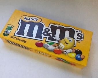 USB Phone Charger Candy Disguise (M&M PEANUT)
