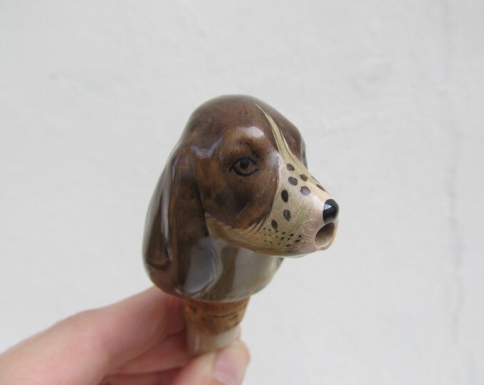Vintage dog bottle spout, hand painted beagle bottle stopper, ceramic hound head figurine, mid-century kitchenalia barware ca 1960s