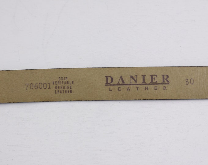 Danier leather belt, vintage leather ladies belt, size small, size 30, short belt, chestnut brown genuine leather belt with gold tone buckle