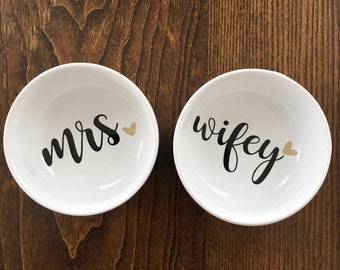 MRS WIFEY Ring Dish//MRS Ring Dish//Wifey Ring Dish//Ring Dish//Engagement Gift//Bridal Gift