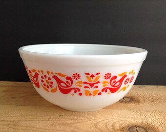 1970's Pyrex Friendship Mixing Bowl 403