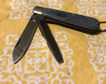 Vintage Camillus Folding Pocket Knife