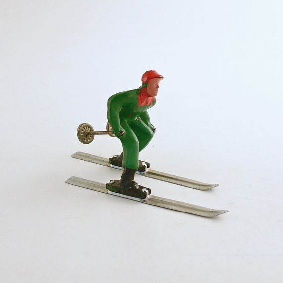 miniature ski figures