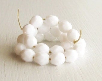 25 Opaque White 6mm Faceted Czech Glass Rounds