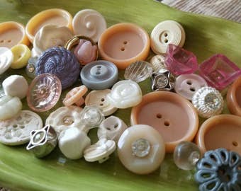 Vintage Buttons - Cottage chic mix of assorted pastel lot of 43 old and sweet(mar 58 17)