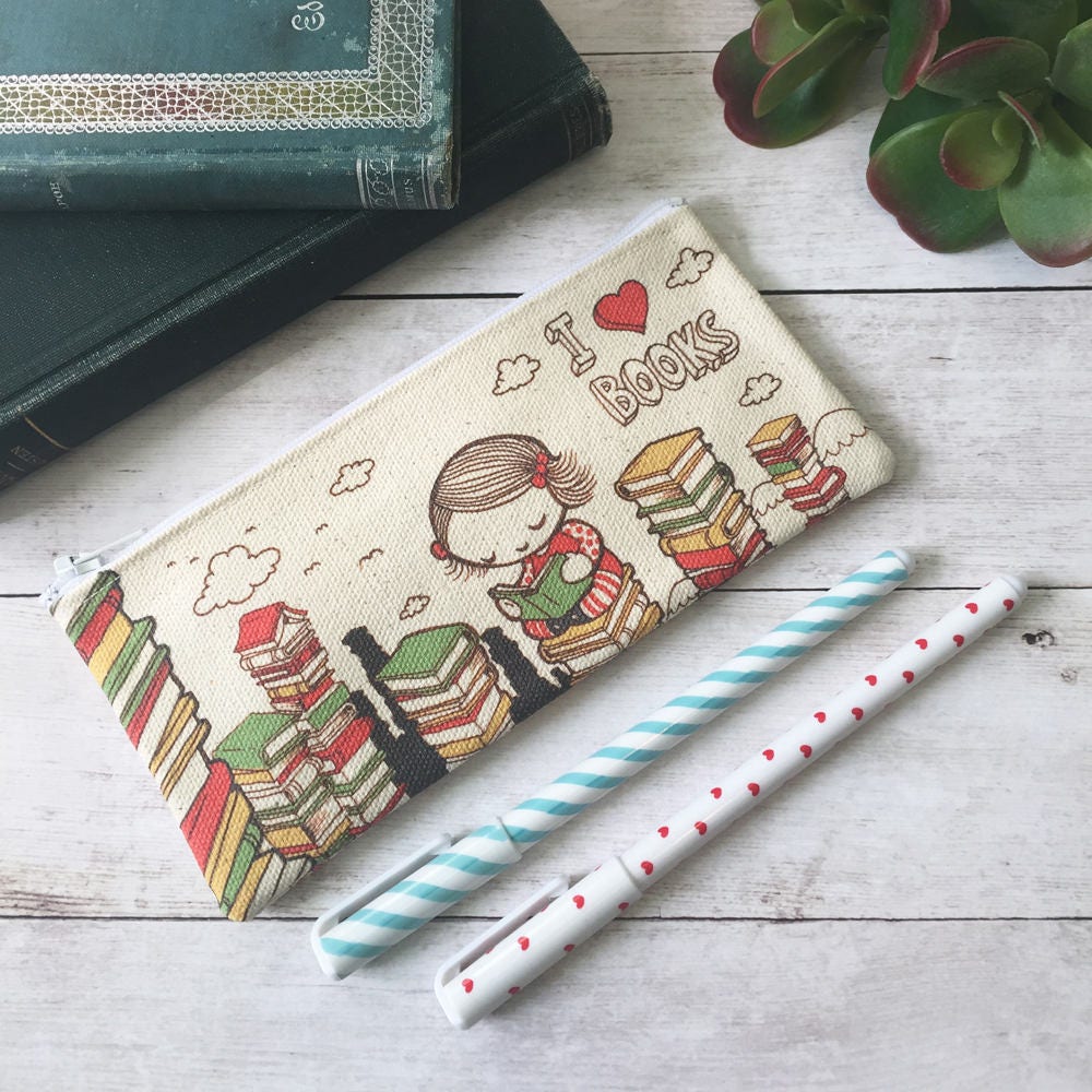 Small I Love Books Zipper Pouch