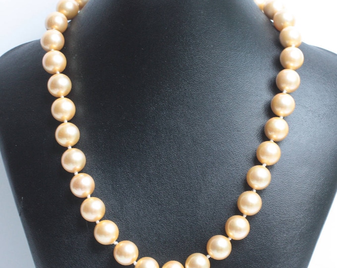 Golden Yellow Faux Pearl Necklace Larger Beads Presentation Box Stauer Vintage