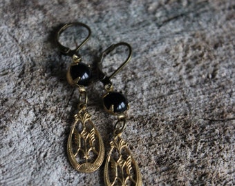 Boucles d'oreilles vintage laiton // vintage raw brass earrings ( BO-1162)