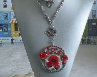Ravissant collier plastron "Noël"