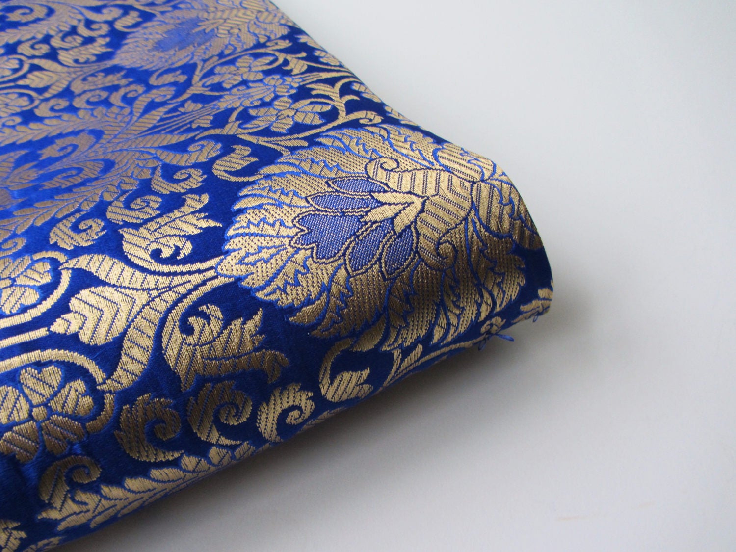 Cobalt blue bold flowers silk brocade fabric nr 830 for 1/4