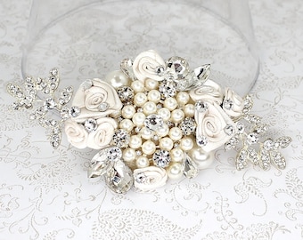 Bridal Hair Accessory- Wedding Hairpiece- Rhinestone & Pearl Bridal Comb-Bridal Hairpiece-Off white bridal comb-Floral Haircomb-Brass Boheme