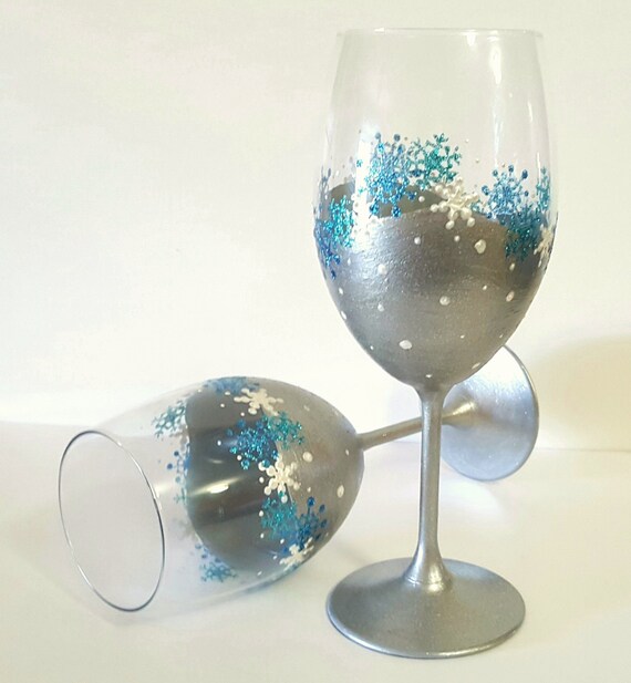 Silver Snowflake Wine Glasses Set Of Two Winter Snow Theme 4011