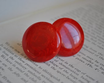 Vintage Cherry Red Bakelite Earrings - 1940s Screw Back Earrings