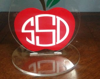 Personalized Apple Teacher Name Plate, Teacher Gift, End of Year Teacher Gift, Teacher Appreciation, Name Plate, Monogrammed Name Plate