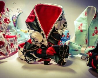 Step in dog harness, No choke dog harness, skull dog harness, choke free dog harness, skulls dog clothes, goth dog harness, tiny dog harness