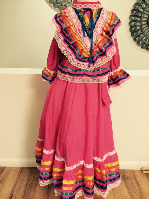 Mexican dress embroiled Jalisco Folklorico