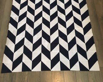 Navy and white Herringbone quilt