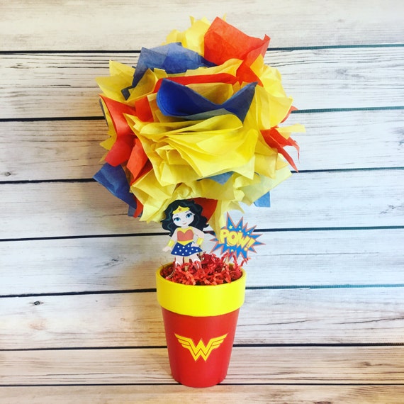 Wonder Woman Centerpiece