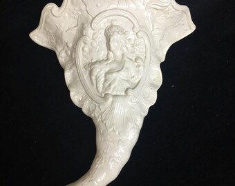 Vintage Wedgwood Williamsburg Restoration China Wall Cornucopia