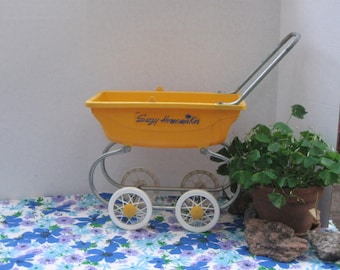 Vintage Suzy Homemaker Doll Carriage Doll Stroller Doll Bed Yellow No. 94128 No Top