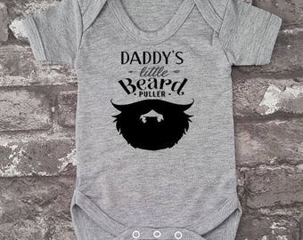Daddy's Beard Puller, Newborn Body Suit, Baby Shower Gift, Hipster Baby, Funny Baby Gift, New Dad, New Mum, Beard Baby grow, Christmas Gift