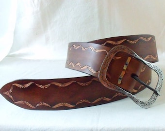 Leather belt dark brown tooled 5cm, with buckle