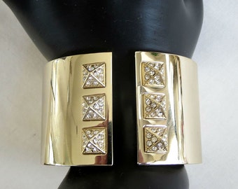Victoria’s Secret Rhinestone Bracelet Vintage Bright Gold Tone Hinged Clamper