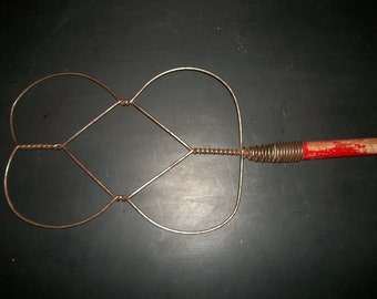 Vintage Wire Rug Beater Red Wood Handle Batwing Shape