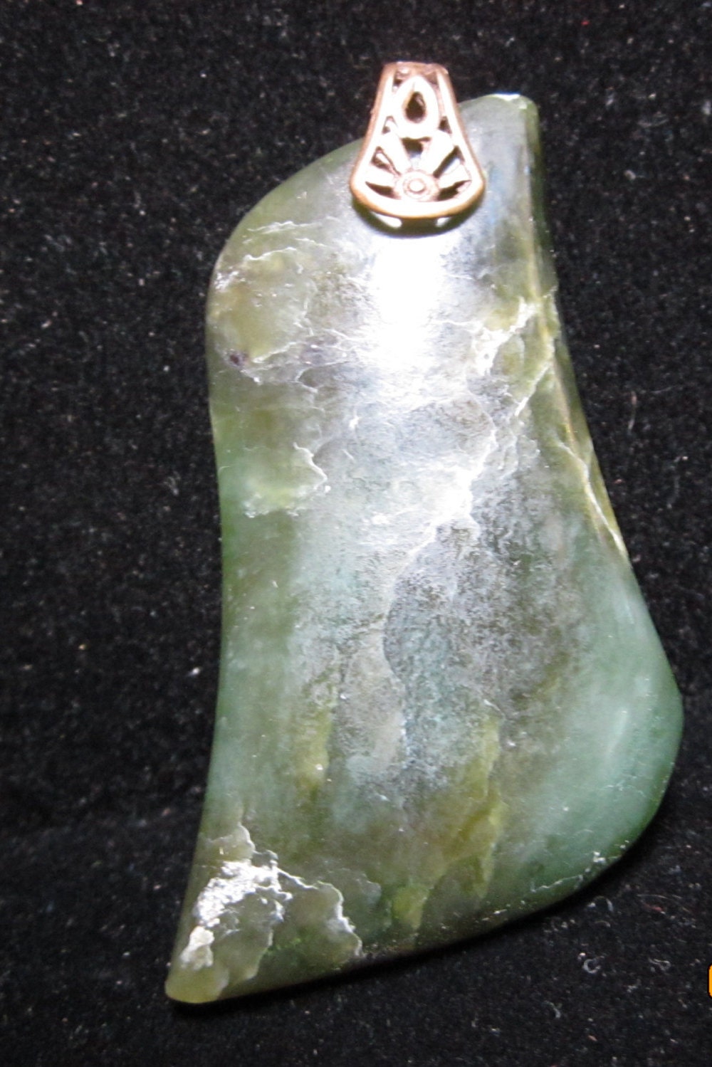 Jade Pendant Alaska brass pinch bail 129ct