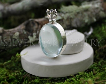 SOJ-097: Sterling Silver and Glass Oval Locket - Double sided, memorial locket, heirloom locket, photo locket