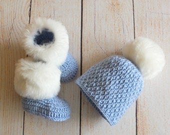 Baby boy hat and Booties set - Crochet Baby Hat and faux fur Booties - Baby winter clothes - Hat with fur pom pom - Faux fur booties