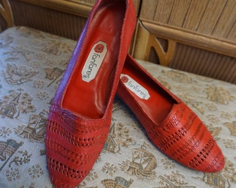 1980's Red Woven Leather Flats by Fanfares Size 37
