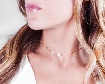 Gold Pearl Choker, Gold Filled Pearl Necklace, Single Pearl Choker, Bridal Necklace, Minimal Choker Chain Necklace, Layering Gold Necklace