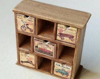 Children's chest of drawers