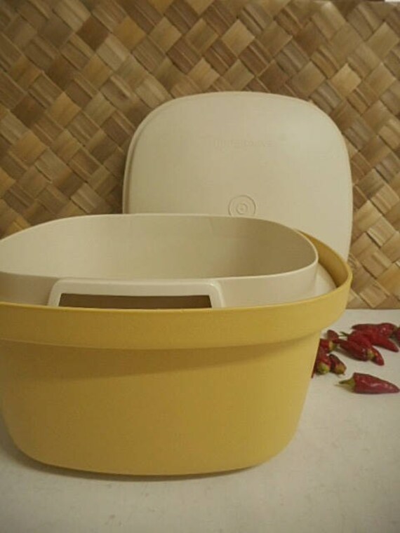 Vintage Tupperware Microwave Steamer Harvest Gold