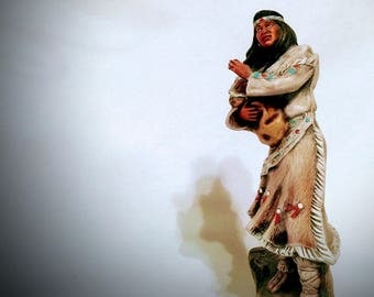 Squaw with Papoose Figurine, Ceramic Indian Mother and Child, American Indian Mom and Baby, Native Indian Woman Protecting her Baby Statue