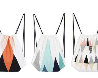 Hit Bag Design Géométrique Triangle | sac à dos avec lanières | 33 x 40 cm | Summer 2017 | sac de plage | Cabas imprimé recto | vacs, ville