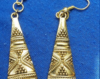 Lost Queen Earrings